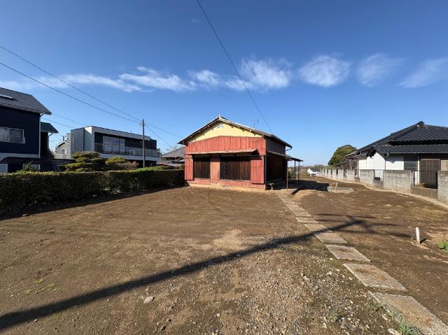 お好きなハウスメーカーで建築可能です。建築条件はありません。