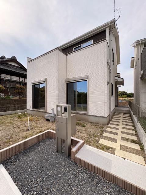 全居室収納付き！シューズインクローゼット付き　楽々収納！