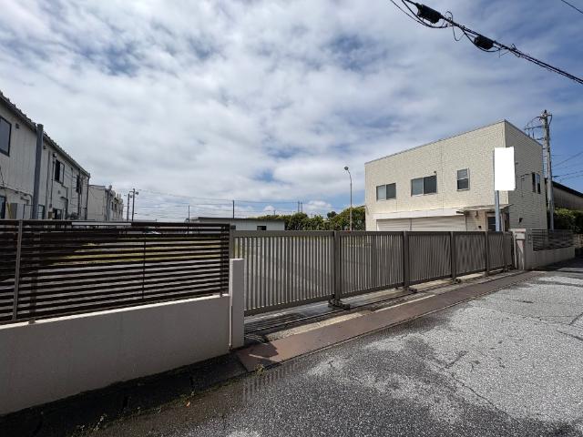 事務所や倉庫、工場、社員寮用地に如何でしょうか？