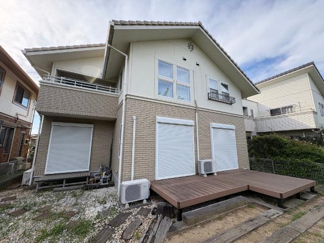 市内屈指の人気地区、ほたる野！ 別荘利用なので綺麗にお使いです