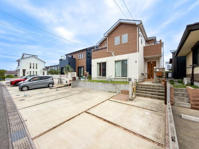 三井アウトレットパーク近く！南道路面でLDKは広々17.5帖！