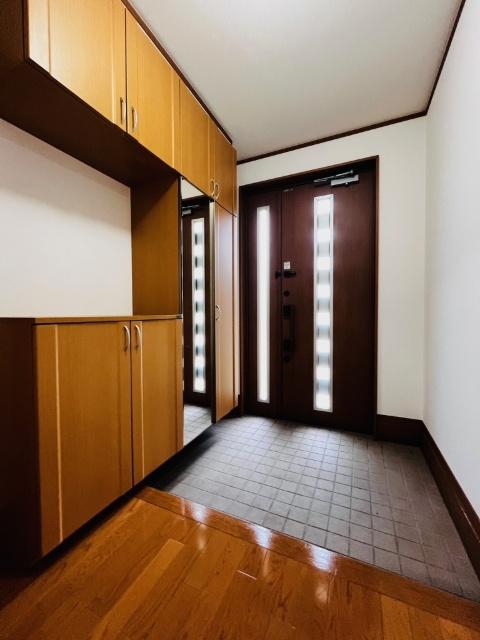 木更津市真舟中古戸建 玄関