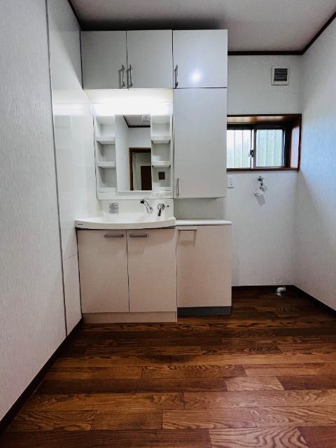 木更津市真舟中古戸建 洗面