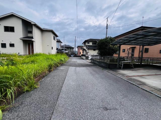 木更津市真舟中古戸建 前面道路含む現地写真
