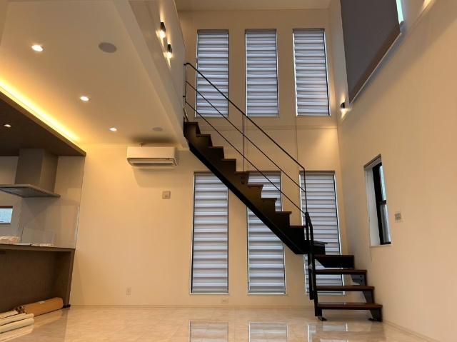 木更津市中里築浅garagehouse リビング