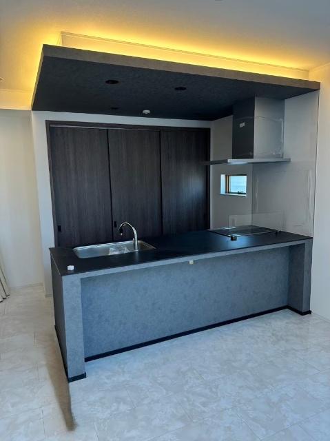 木更津市中里築浅garagehouse キッチン