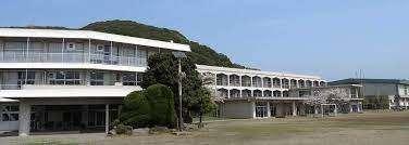 君津市立周西の丘小学校