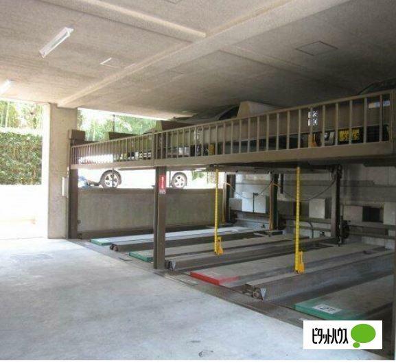 エステスクエア市原たつみ台壱番館 駐車場