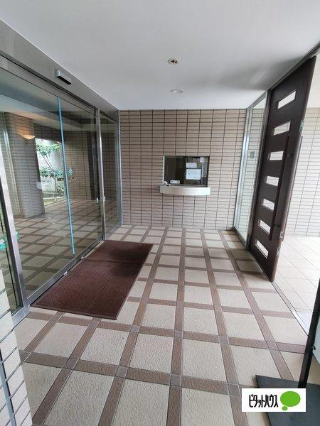辰巳台ハイライズ エントランス