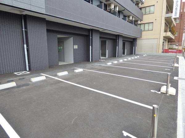 エステムプラザ福島ジェネル 駐車場