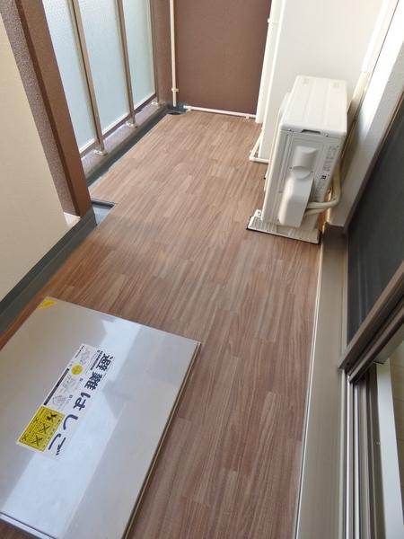 セレニテ福島シェルト バルコニー