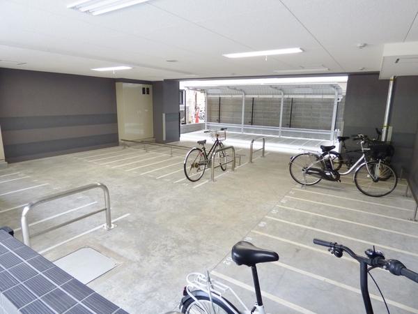 ララプレイス梅田西イルミナーレ その他