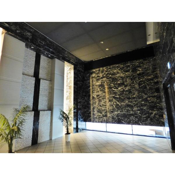 スワンズシティ堂島川 ロビー