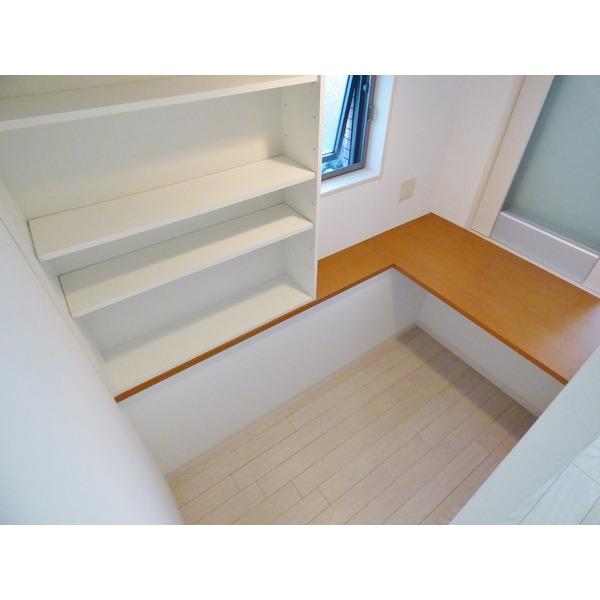 アローフィールズ貮番館 部屋画像