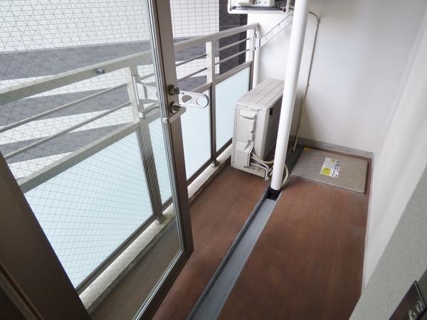 アドバンス西梅田Ⅳエール バルコニー