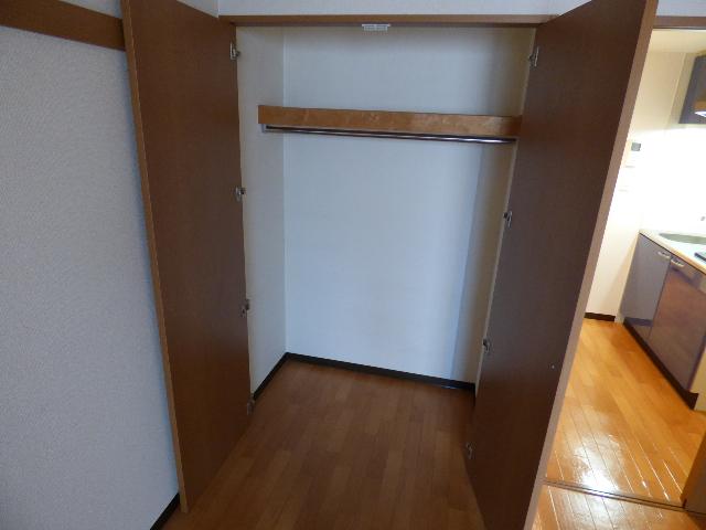ロイヤルグレース 収納