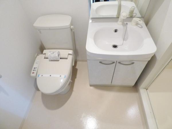 ジュネーゼグラン福島Noda トイレ
