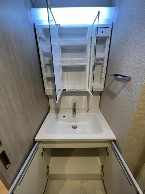 スプランディッド福島ＷＥＳＴ 洗面