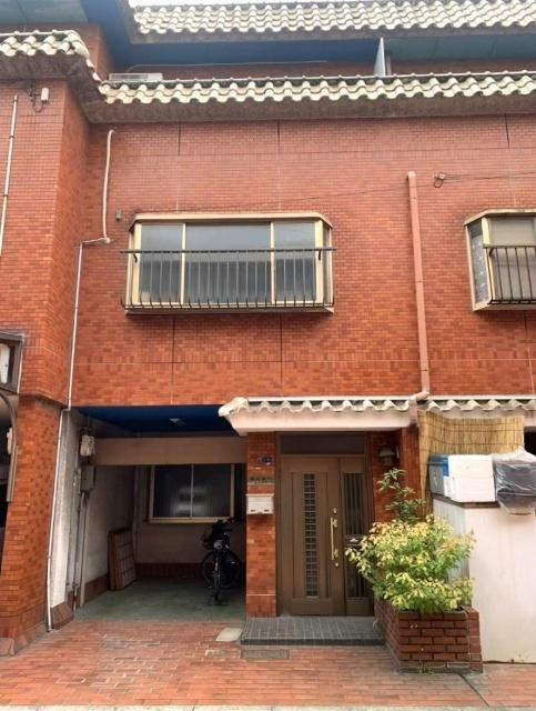 岸里駅より徒歩14分 築46年3ヶ月 3階建の賃貸物件