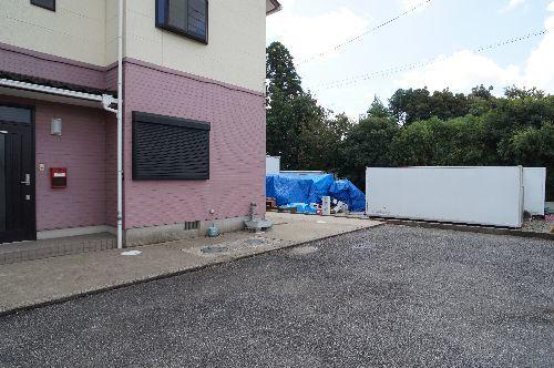 山倉新座　1号棟 駐車場