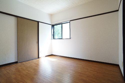 山倉新座　1号棟 部屋画像