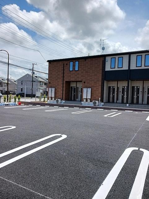 ウルルⅠ（102） 駐車場