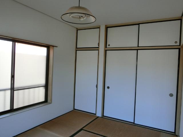 ロイヤルハイツ池田Ⅰ（203） 収納