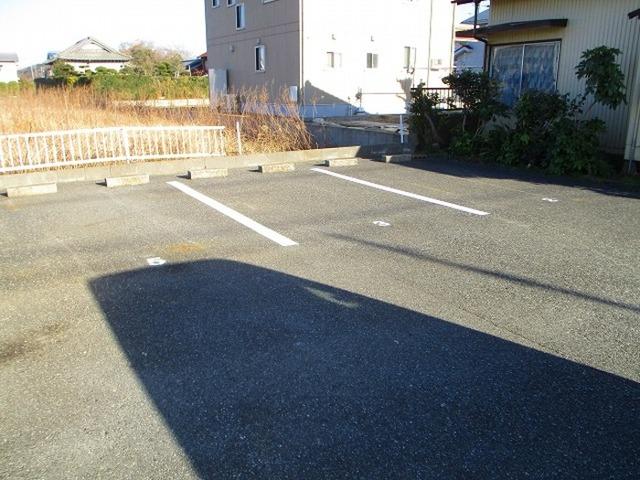 サンスクエア（201） 駐車場