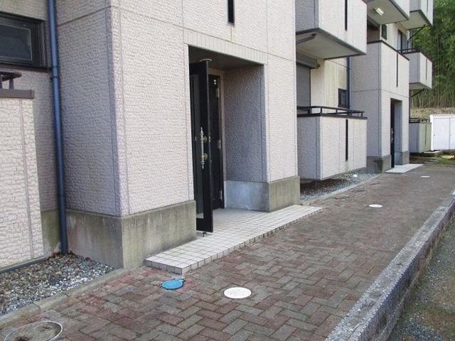 トリニシティ　壱番館（102） エントランス