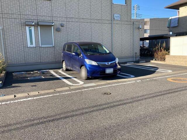 ベイリーフ（103） 駐車場