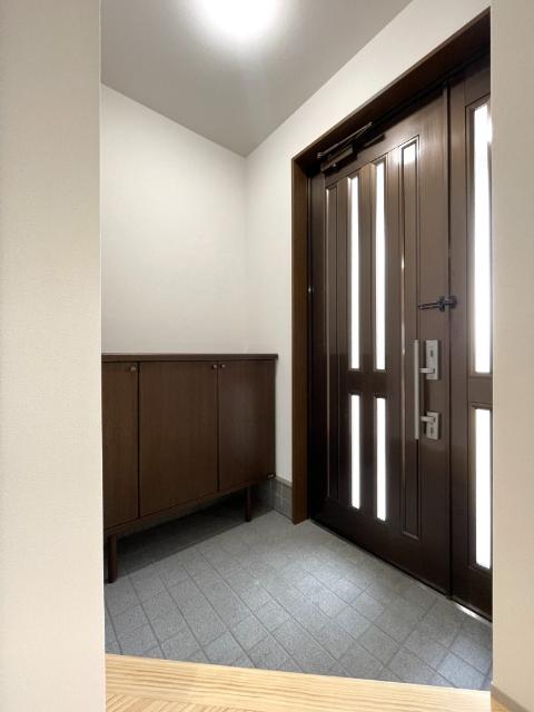 市原市松ケ島一丁目中古戸建 玄関