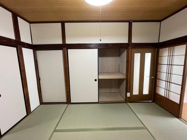 武庫川町連棟貸家 収納