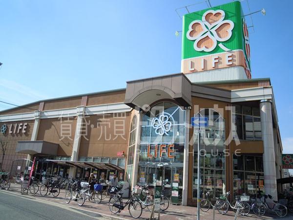 ライフ武庫川店：153m
