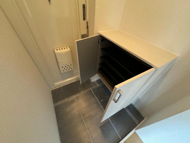 大屋町ハイツ 玄関