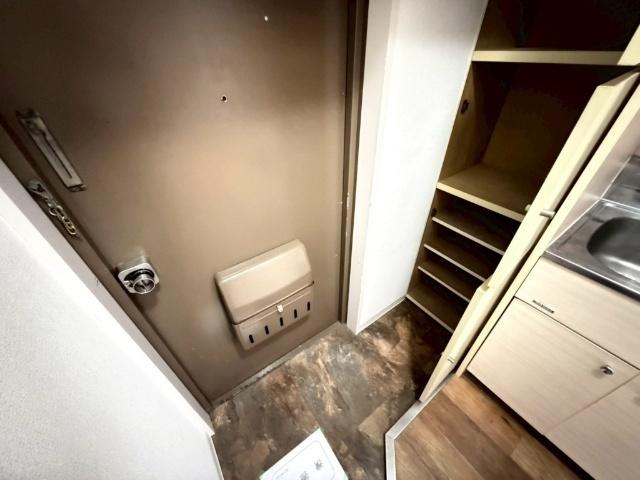 ユニーブル新大阪 玄関