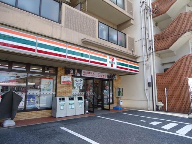セブンイレブン尼崎杭瀬南新町店：431m