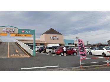 主婦の店長浦店：890m