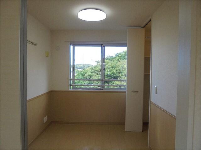 チェルニー（202） 部屋画像