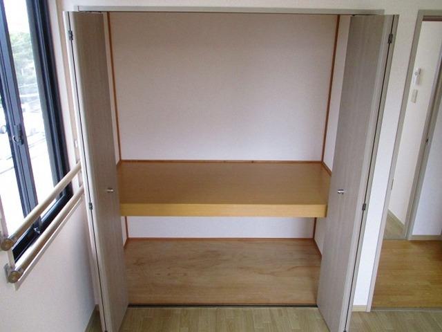 メゾン一の坪（302） 収納