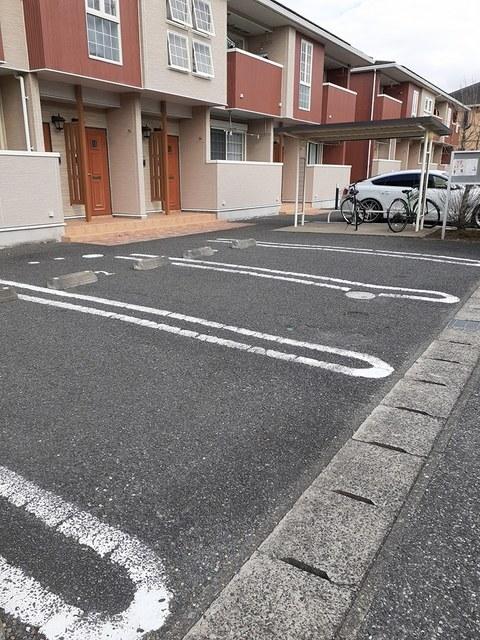 カレントヒルズ　Ａ（204） 駐車場
