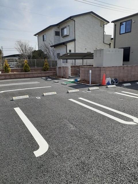 パレスＲ　ａ棟（102） 駐車場