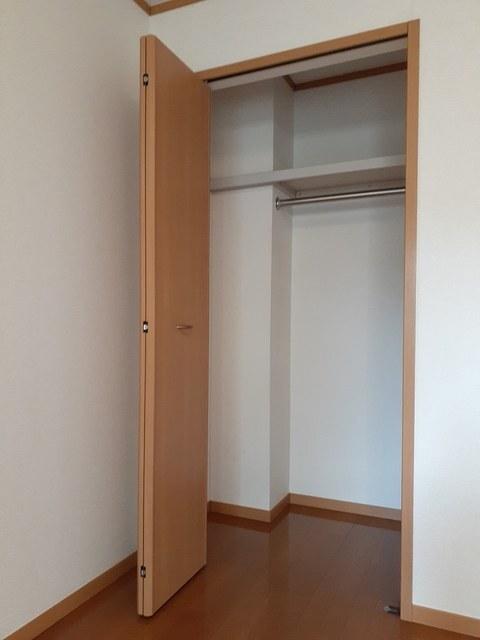 コウチターナ（103） 収納