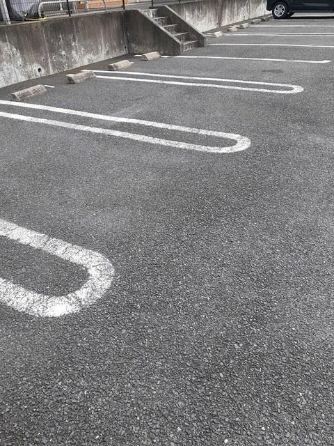 エアリーランドＢ（101） 駐車場