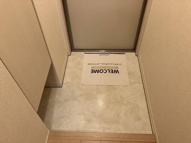 ルクティア（305） 玄関