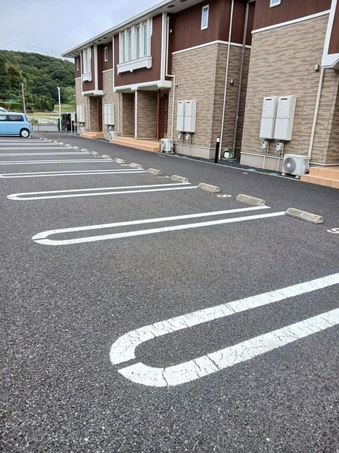 パストラル　コートＢ（201） 駐車場