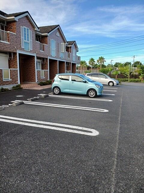エピナールＢ（101） 駐車場