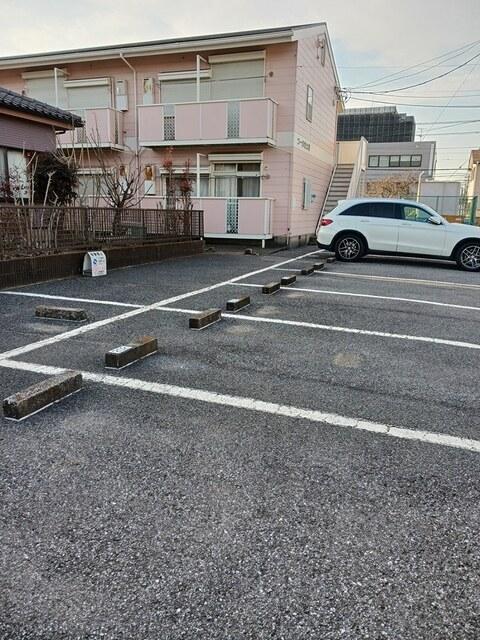 コーポ富士見（202） 駐車場
