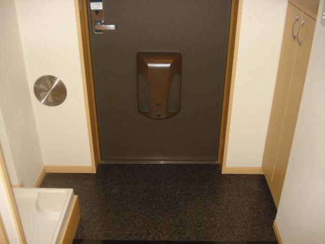 スモールウィン 玄関