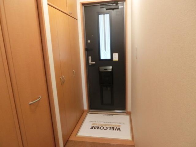 アンソレイエ（101） 玄関