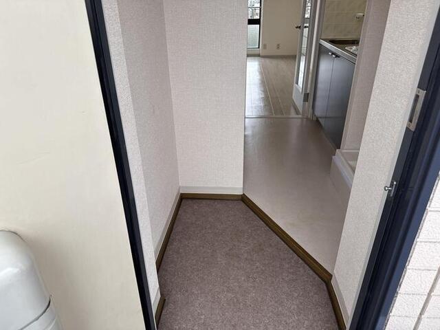 東亜ハーモニー蘇我（306） 玄関